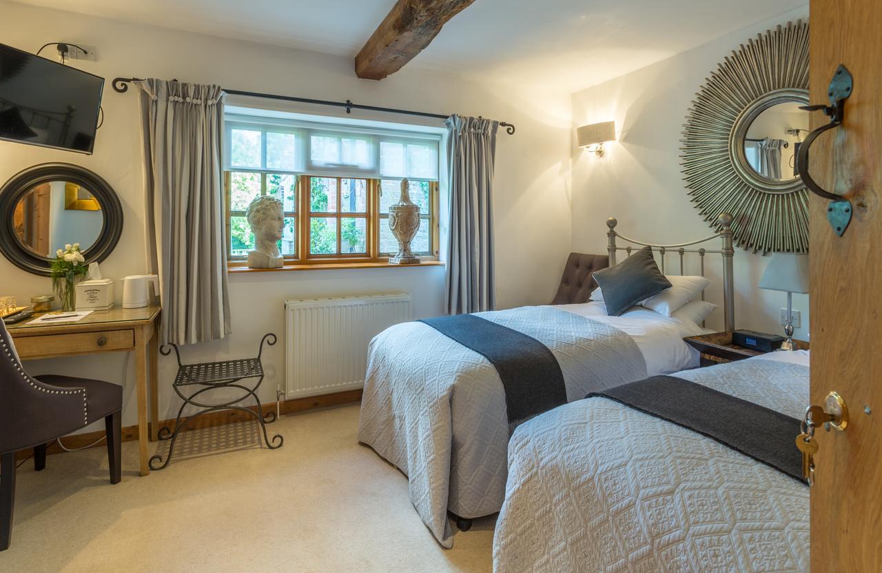 Blounts Court Farm Bed & Breakfast Devizes Eksteriør bilde